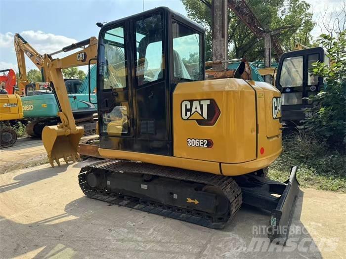 CAT 306 E2 小型挖土機/掘鑿機<7t(小型挖掘機)