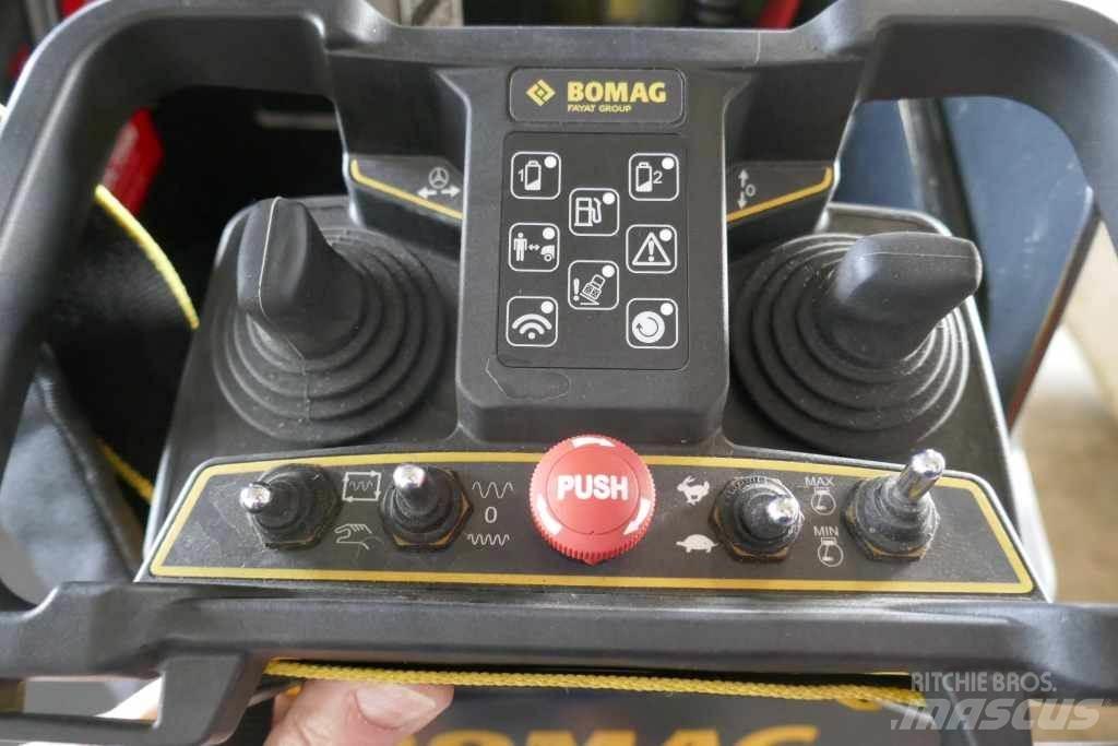 Bomag BMP 8500 果嶺滾壓機