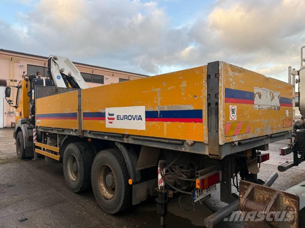 Renault Kerax 370.34 起重機卡車