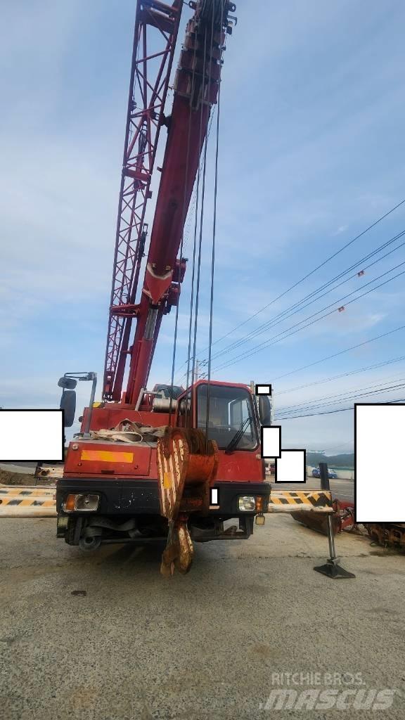 Liebherr LTM 1055-1 全路面起重機/吊車