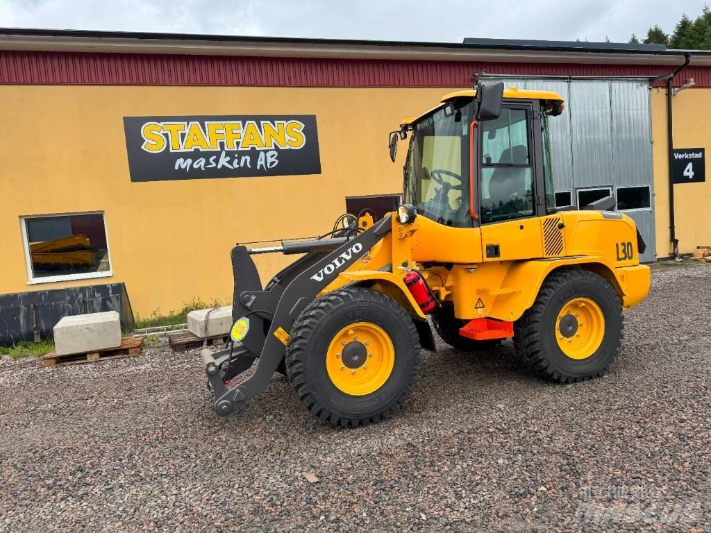 Volvo L 30 HS 輪胎式裝載機