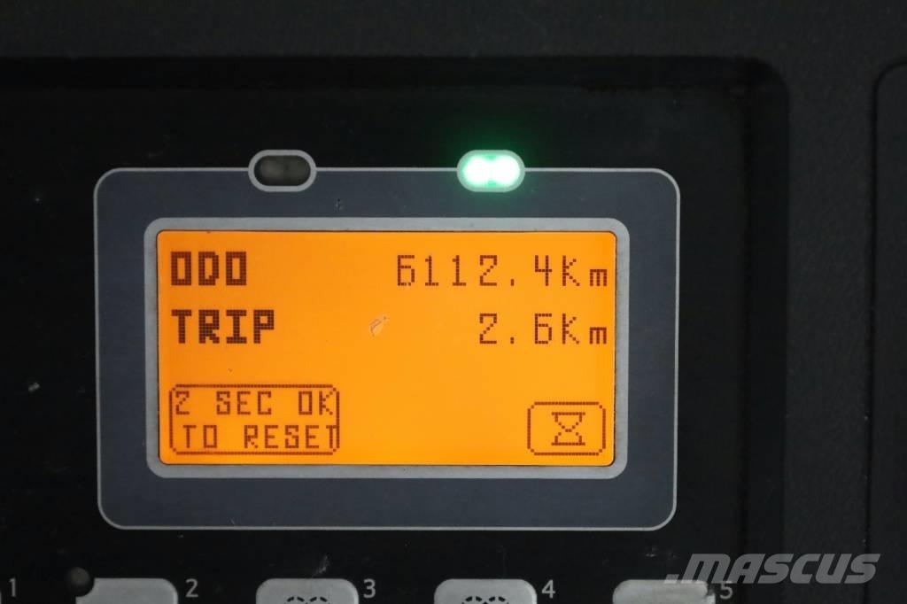 Toyota 8 FBMT 35 電動堆高機