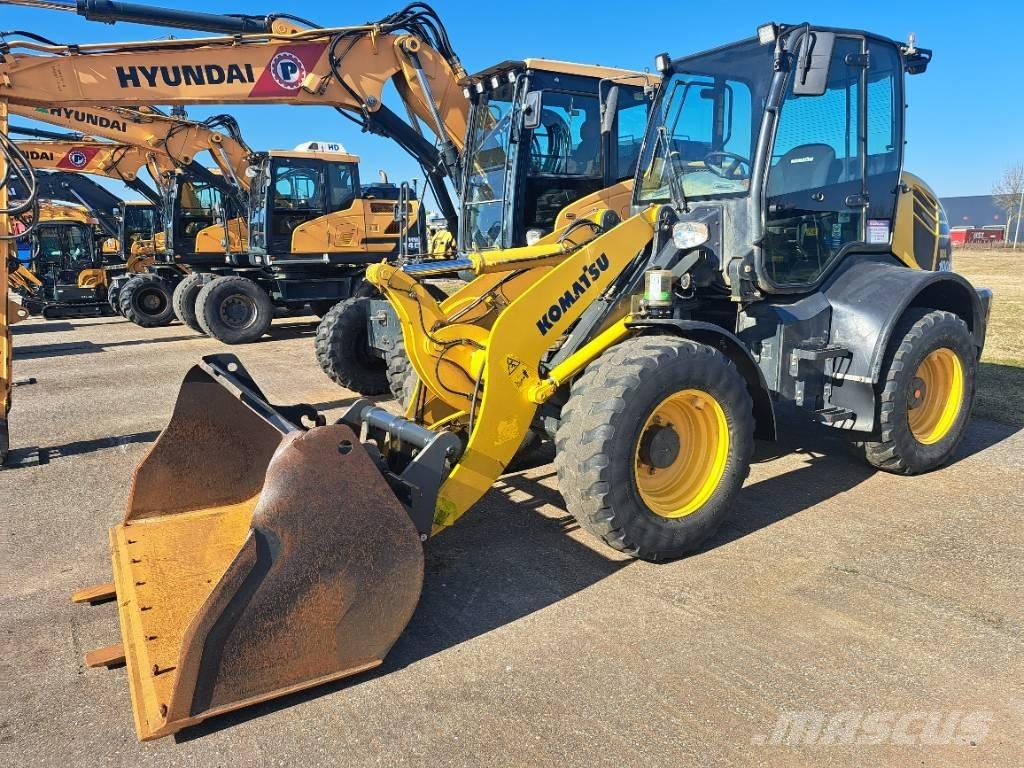 Komatsu WA100-8E0 輪胎式裝載機