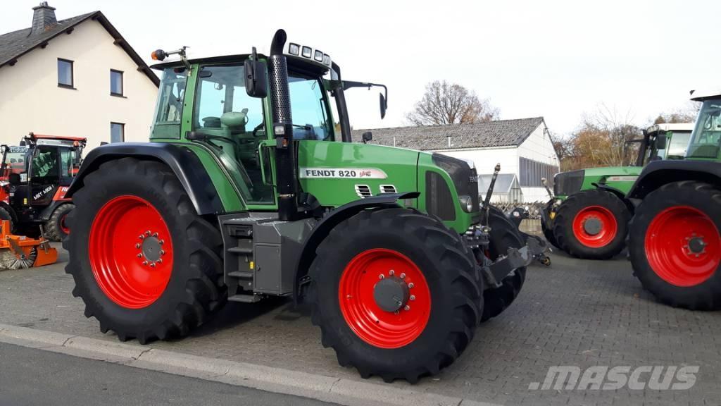 Fendt 820 Vario TMS 曳引機