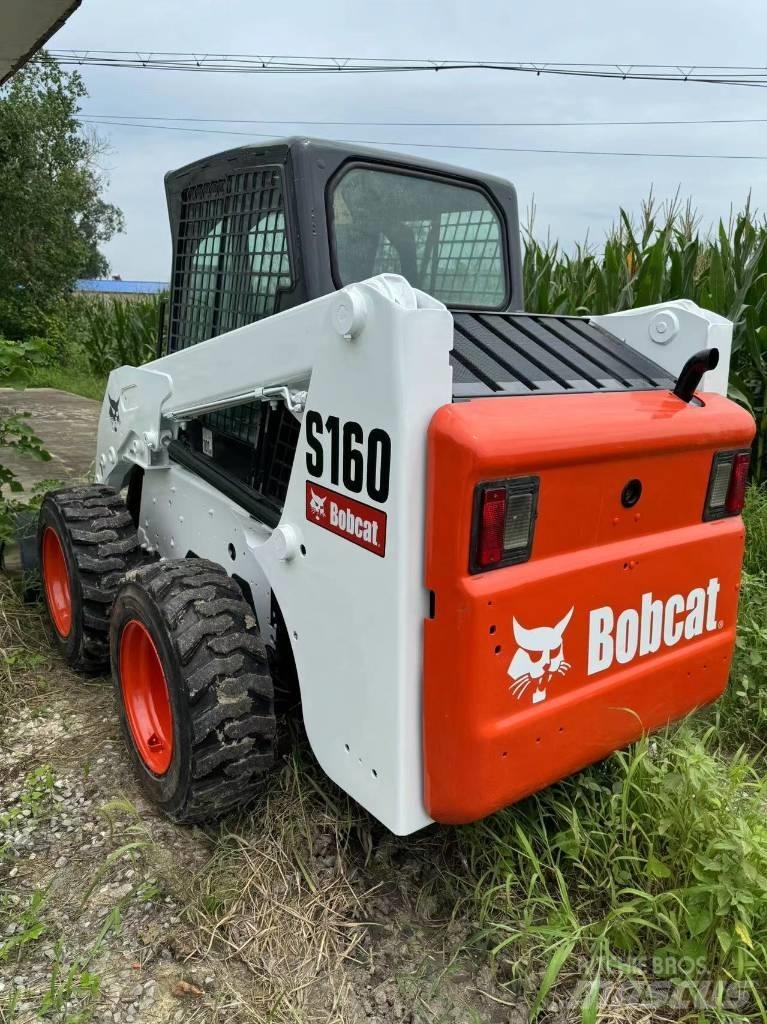 Bobcat S160 滑移轉向裝載機
