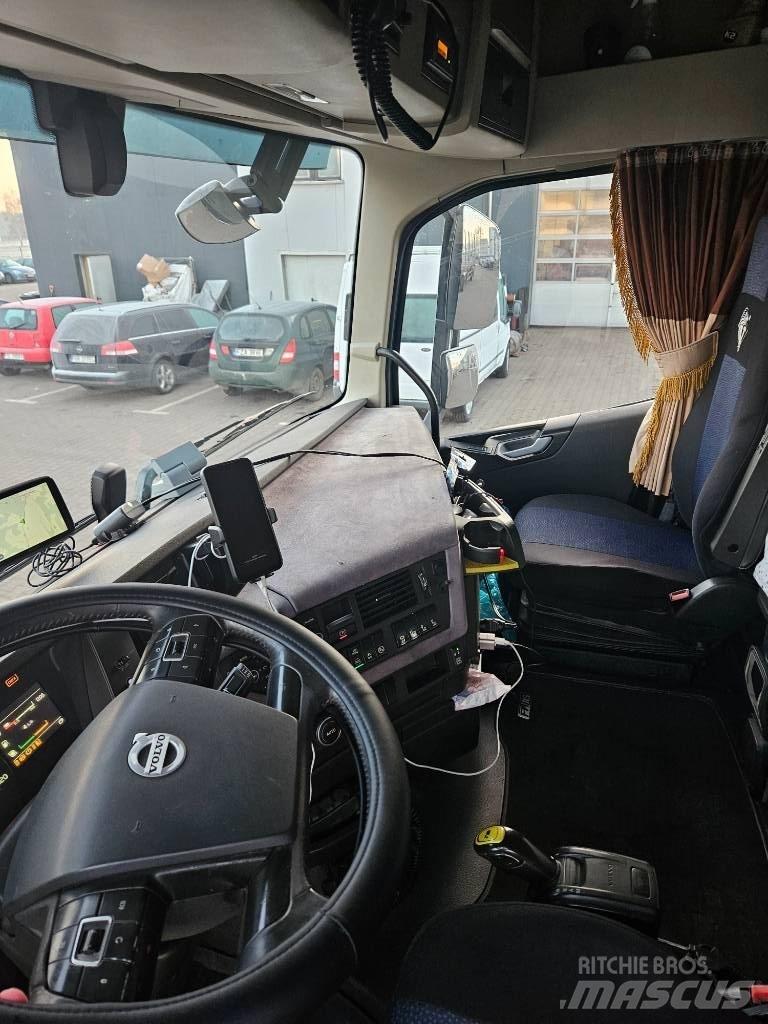 Volvo FH 16 木材貨車