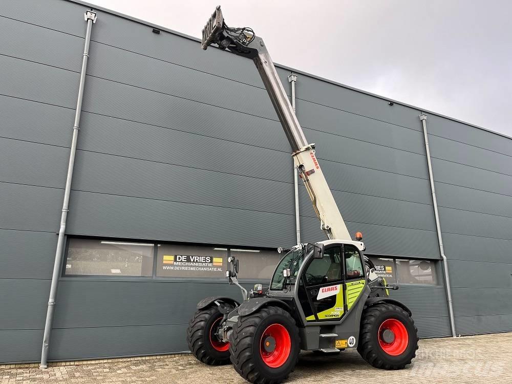 CLAAS Scorpion 7055 農業用伸縮臂裝載機