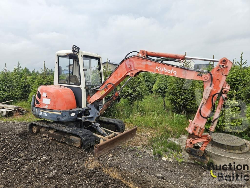 Kubota KX 121-3 小型挖土機/掘鑿機<7t(小型挖掘機)