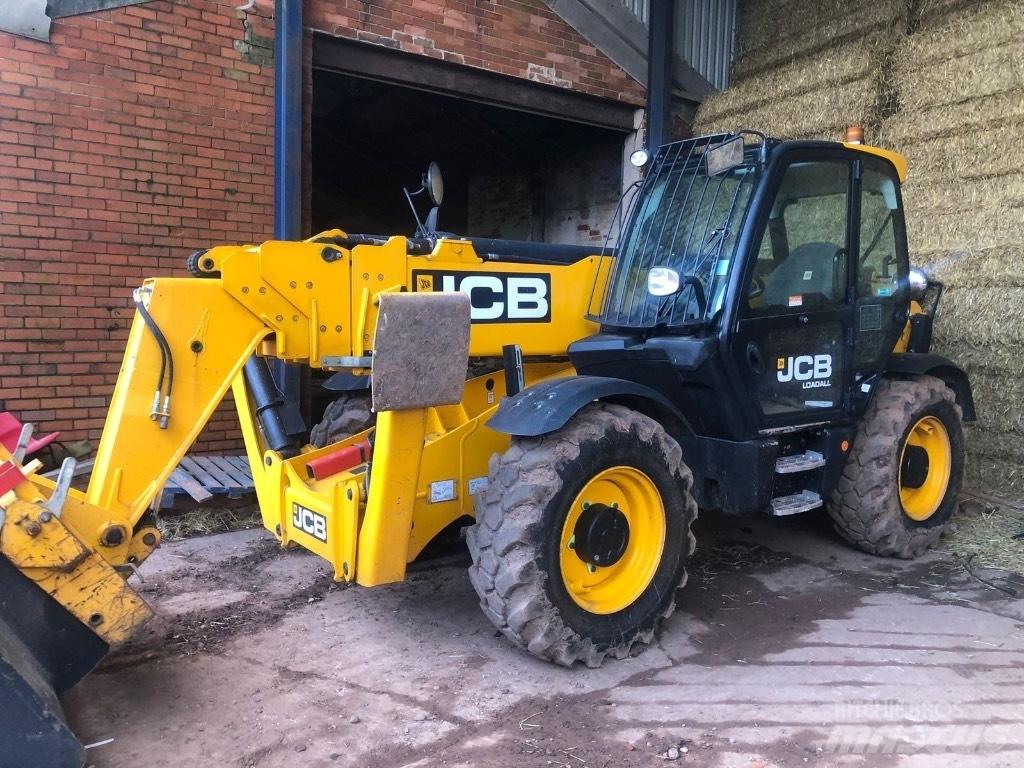 JCB 540-180 伸縮臂操作車