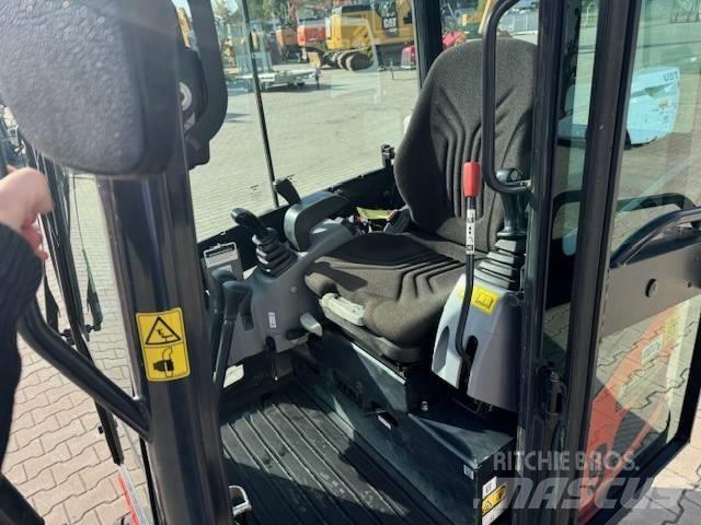 Kubota KX 018-4 小型挖土機/掘鑿機<7t(小型挖掘機)