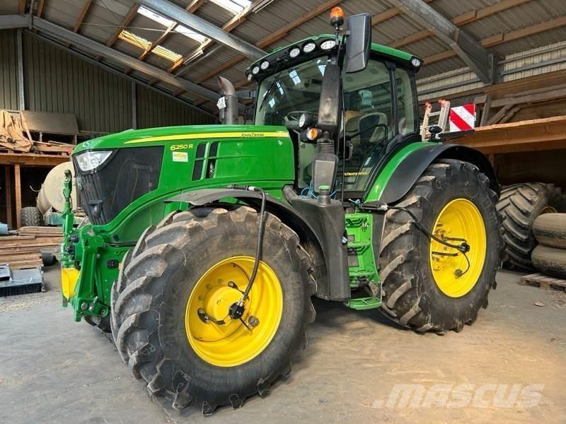 John Deere 6250R 曳引機