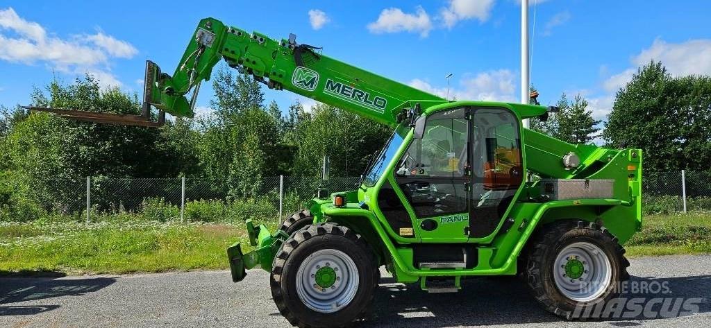 Merlo P40.17PLUS 伸縮臂操作車