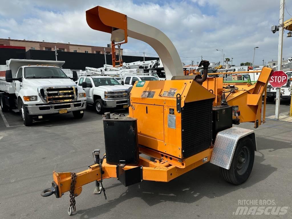 Altec CFD 1217 碎木拖車