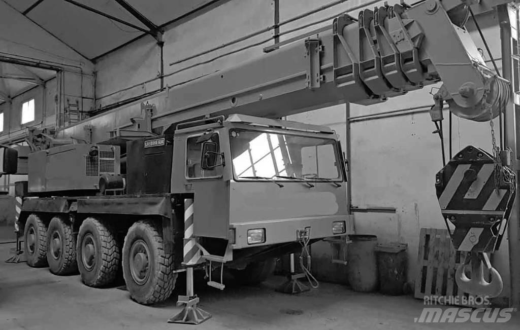 Liebherr LTM 1070 全路面起重機/吊車