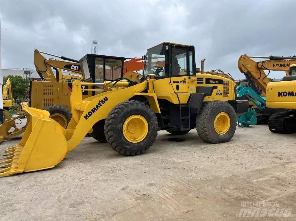 Komatsu WA 320-5 輪胎式裝載機
