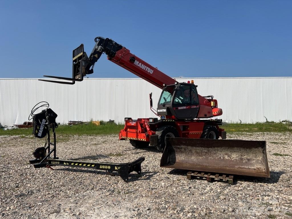 Manitou MRT 2540 伸縮臂操作車