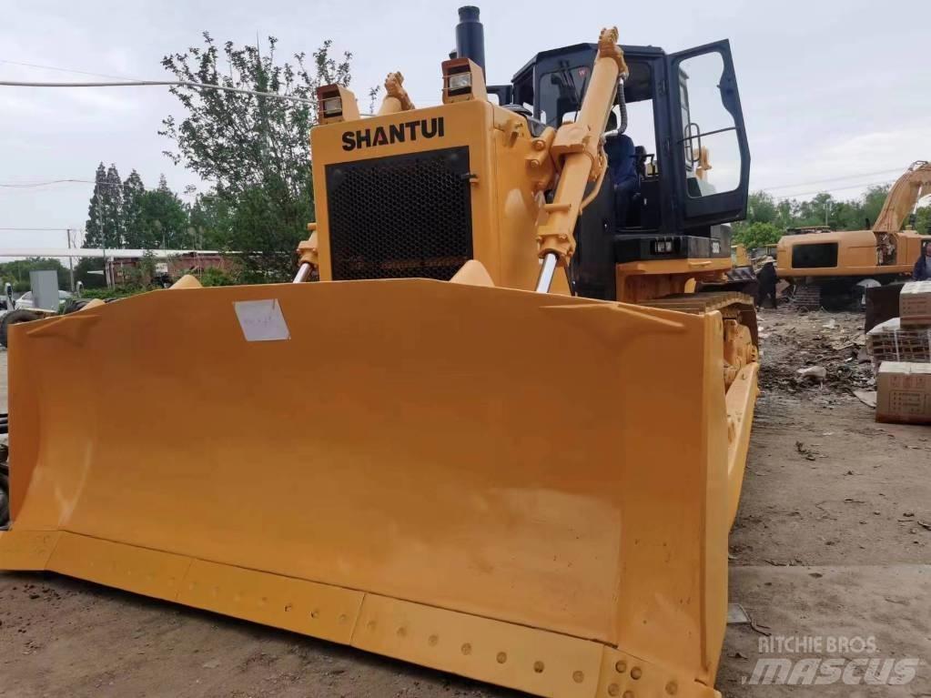Shantui SD 32 履帶推土機