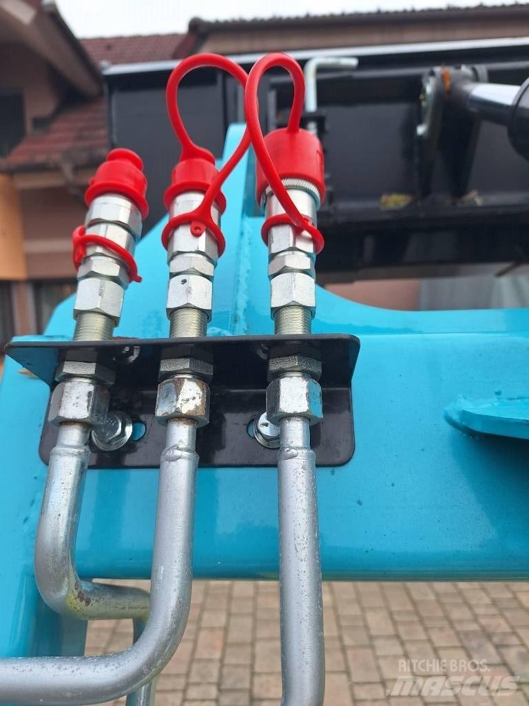 Maxi-Load 330 滑移轉向裝載機