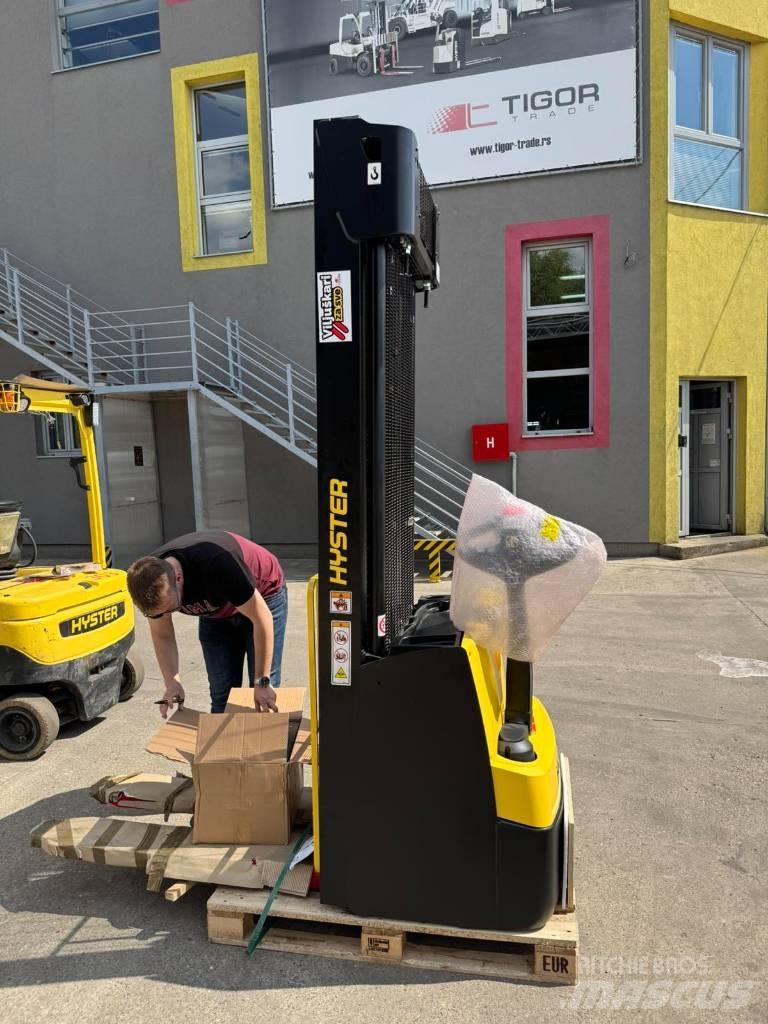 Hyster s1.4 行走控制式堆積機