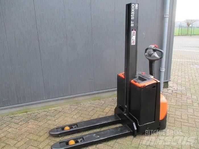 BT SWE 080L 行走控制式堆積機