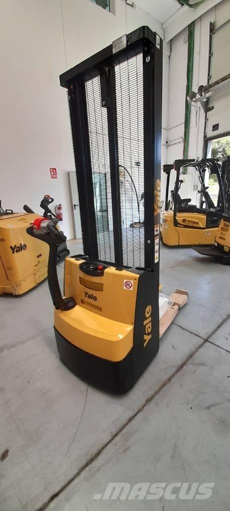 Yale MS12E 行走控制式堆積機