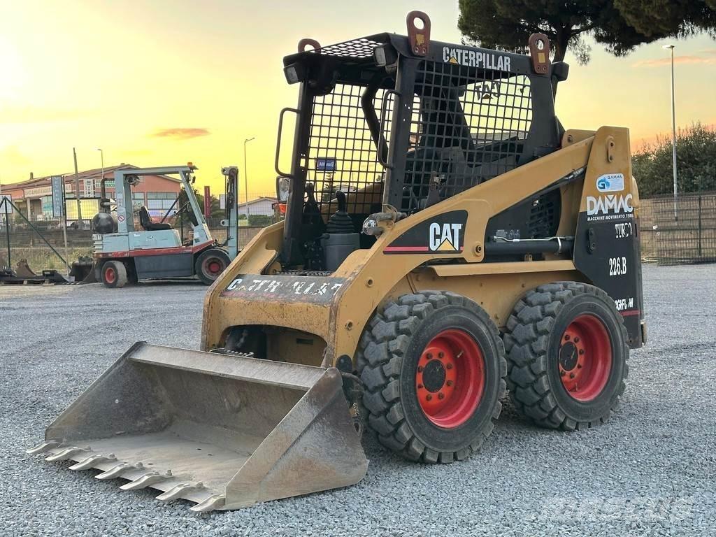 CAT 226BHF 小型裝載機