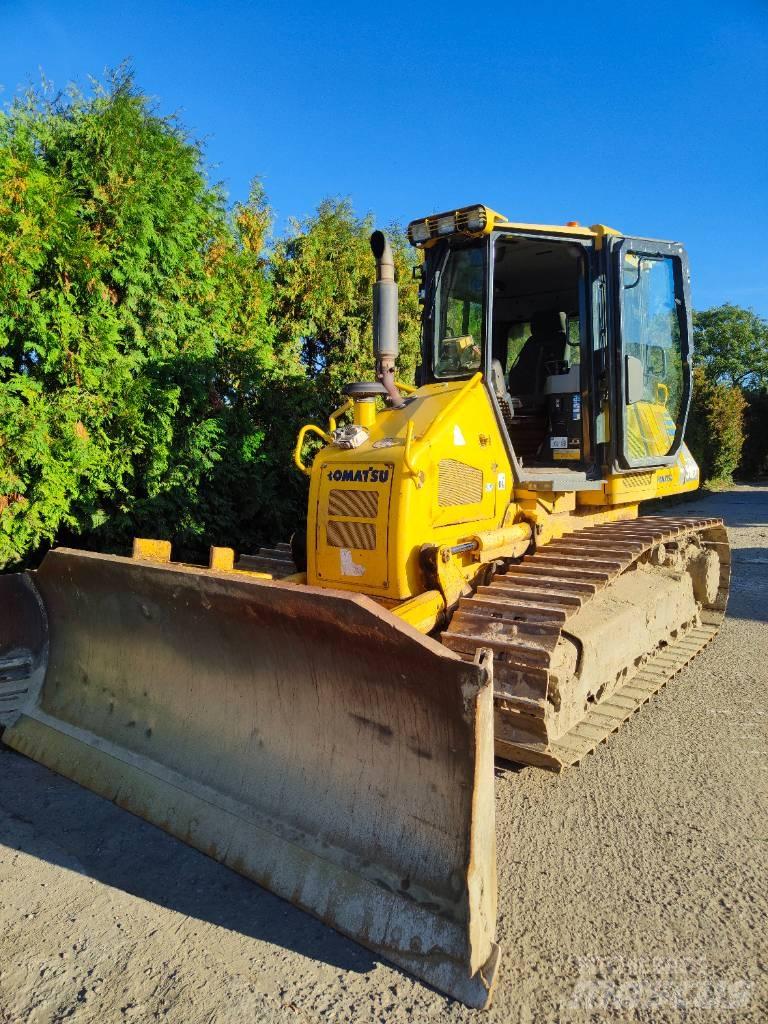 Komatsu D 51 履帶推土機