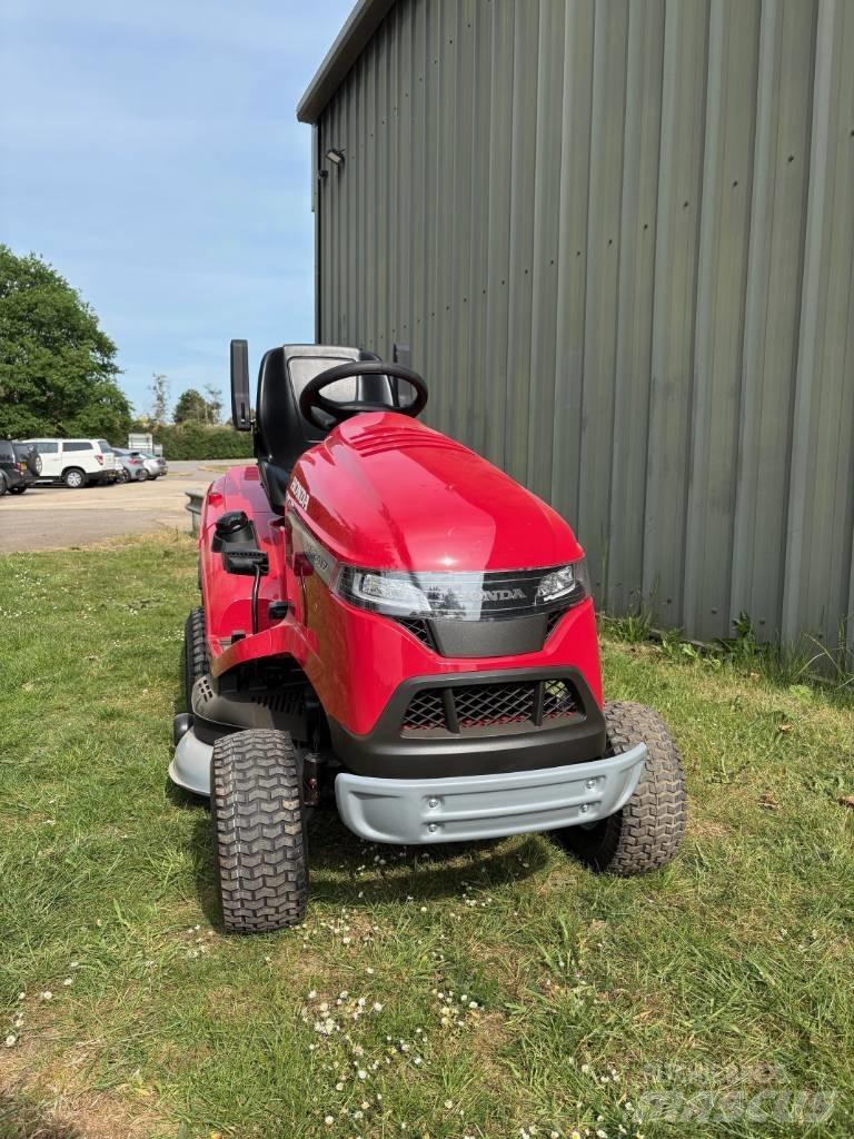 Honda HF 2417 HTE 騎乘式割草機