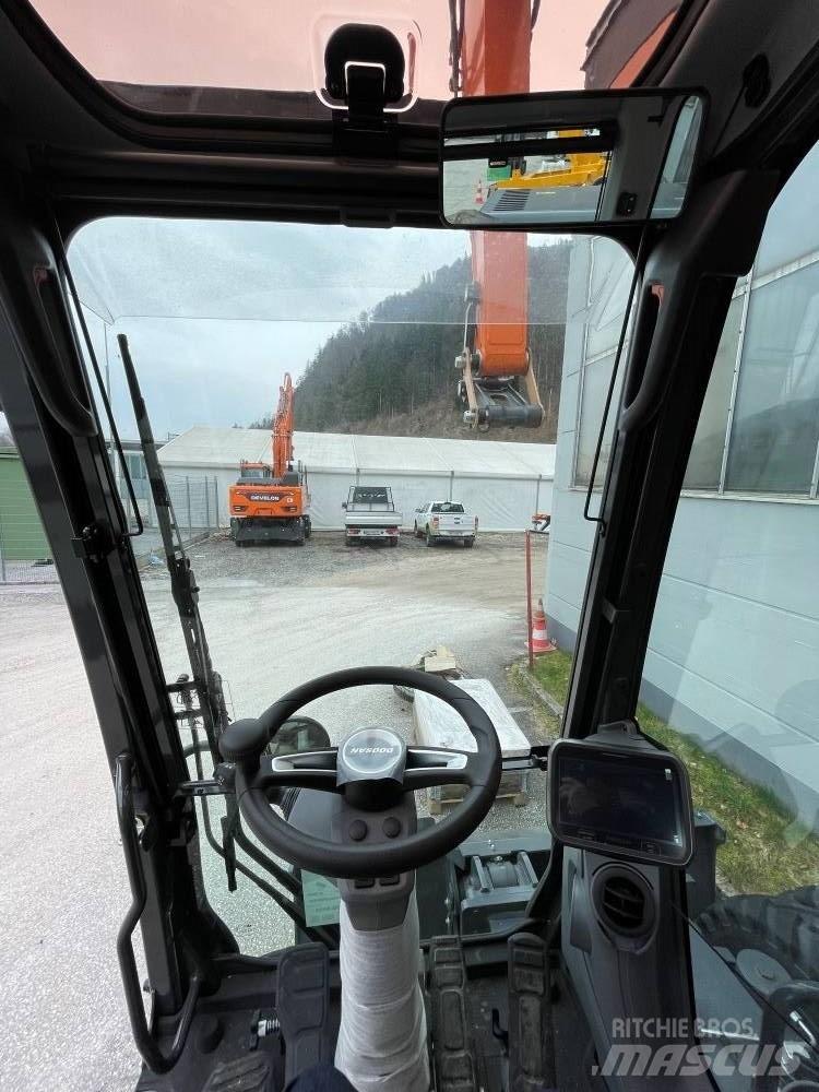 Develon DX 210 W-7 挖土機/掘鑿機/挖掘機