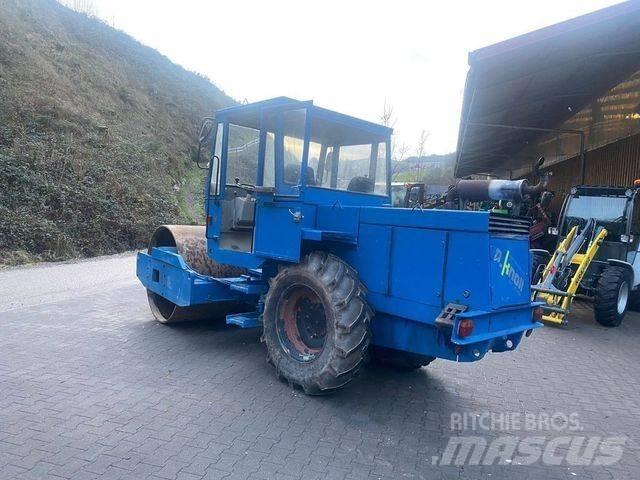 Hamm 2301-9 單輪滾壓機