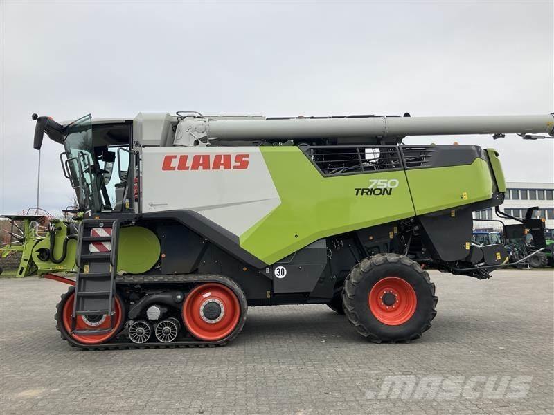 CLAAS TRION 750 TT 聯合收穫機