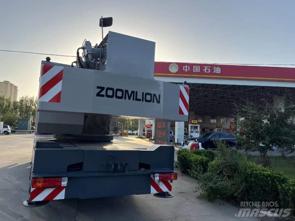 Zoomlion QY25V 全路面起重機/吊車