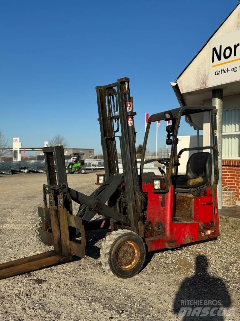 Moffett M4 25.3 柴油卡車