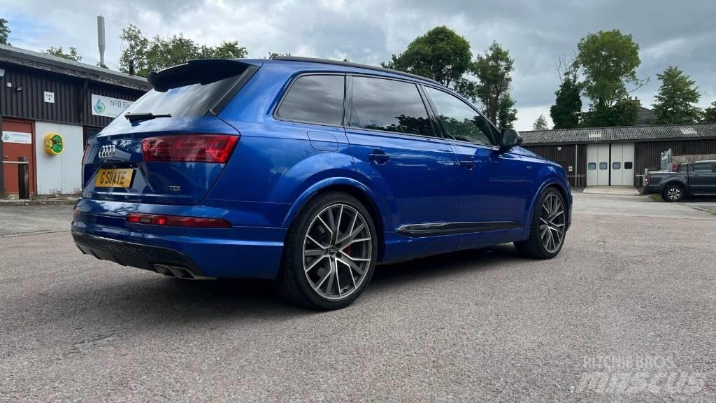 Audi SQ7 汽車
