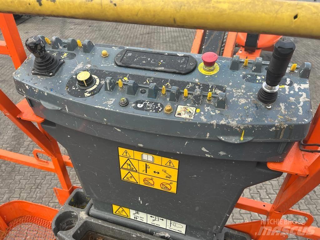 JLG M 600 JP 曲臂高空作業車