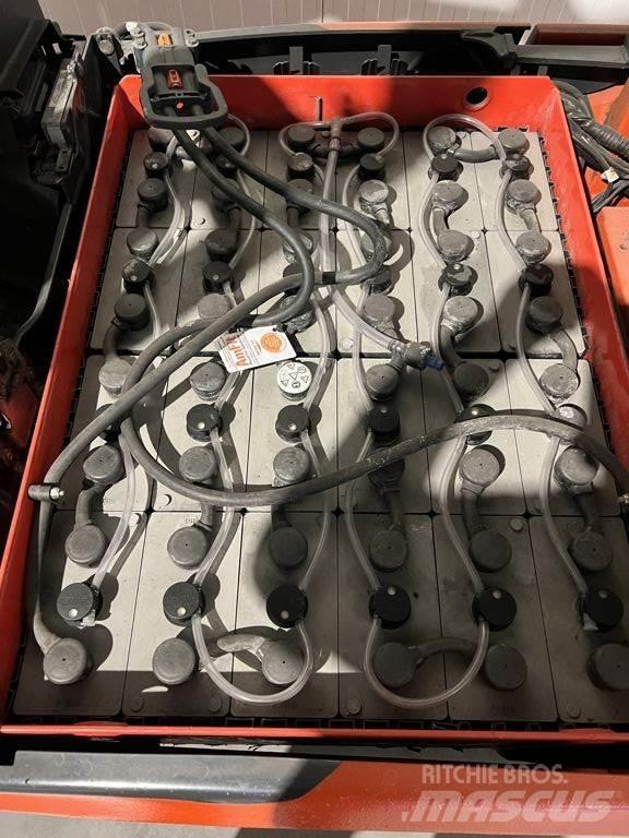 Linde E18-02 電動堆高機