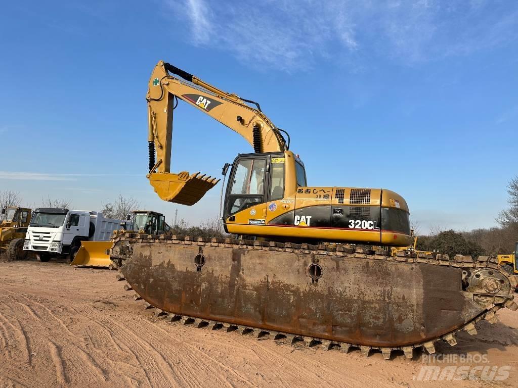 CAT 320 C L 水陸兩用挖掘機