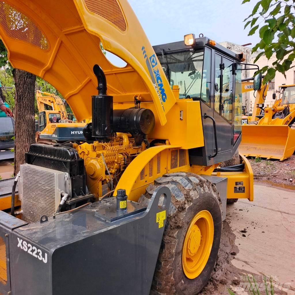 XCMG XS 223 J 單輪滾壓機
