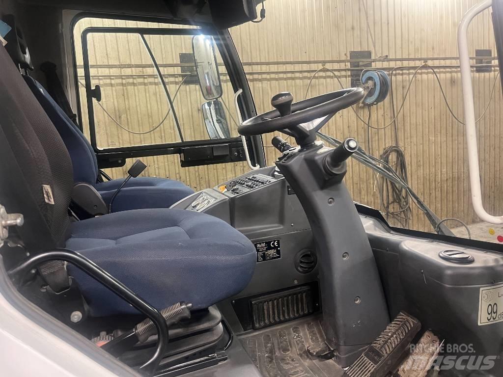 Dulevo 6000 掃倉機