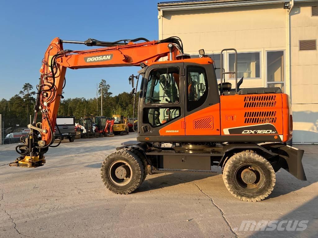 Doosan DX160W-5 旋轉式挖土機/掘鑿機/挖掘機