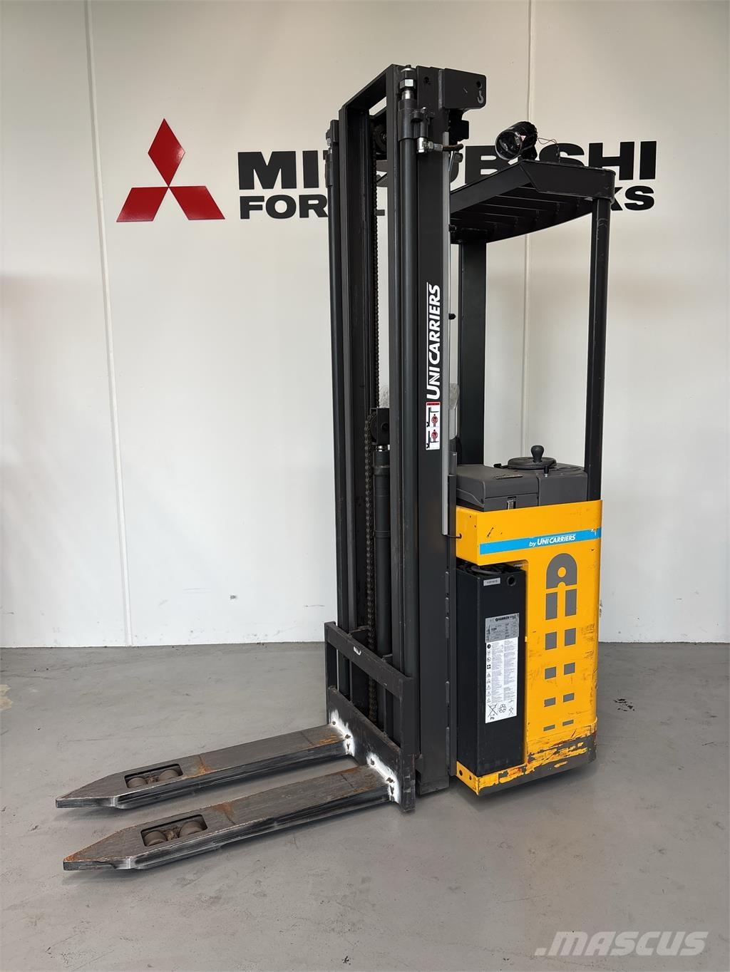 Atlet A160 自走式堆積機