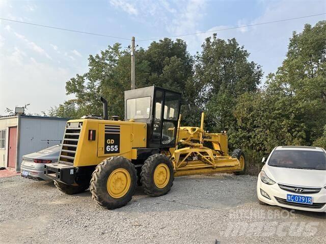 Komatsu GD655 平土機