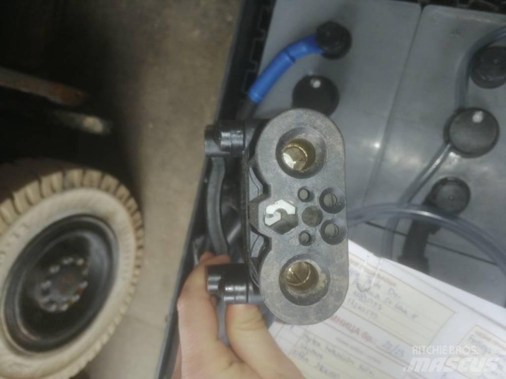Hyster A 1.3 XNT 電動堆高機