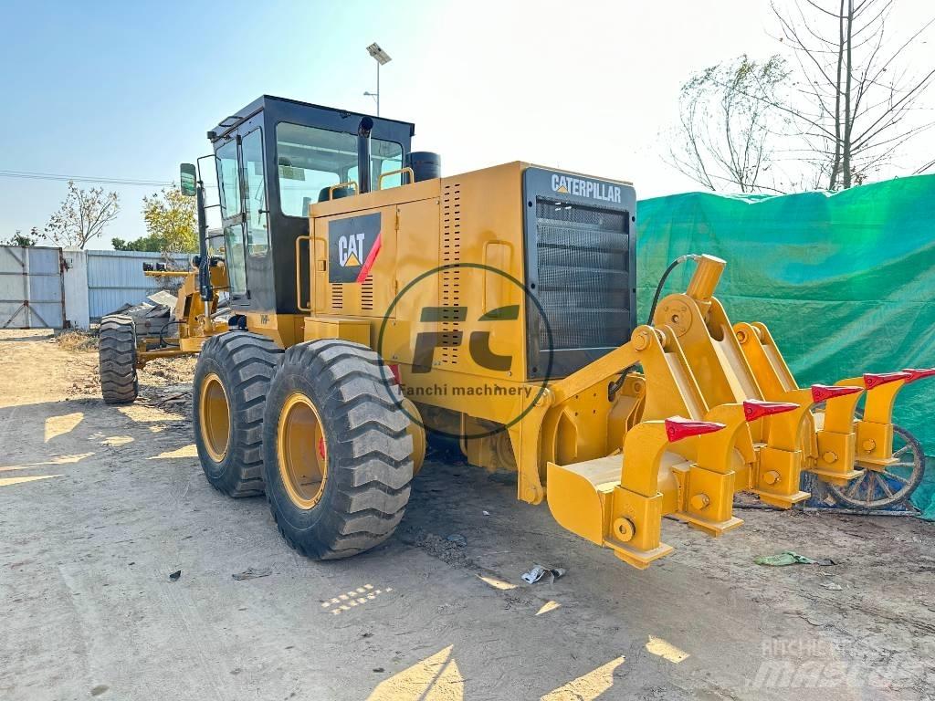 CAT 120 K 平土機