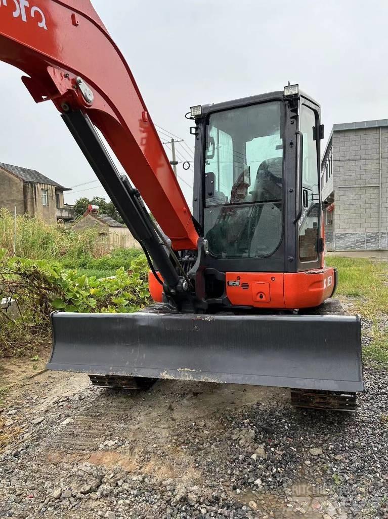 Kubota KX 163 小型挖土機/掘鑿機<7t(小型挖掘機)