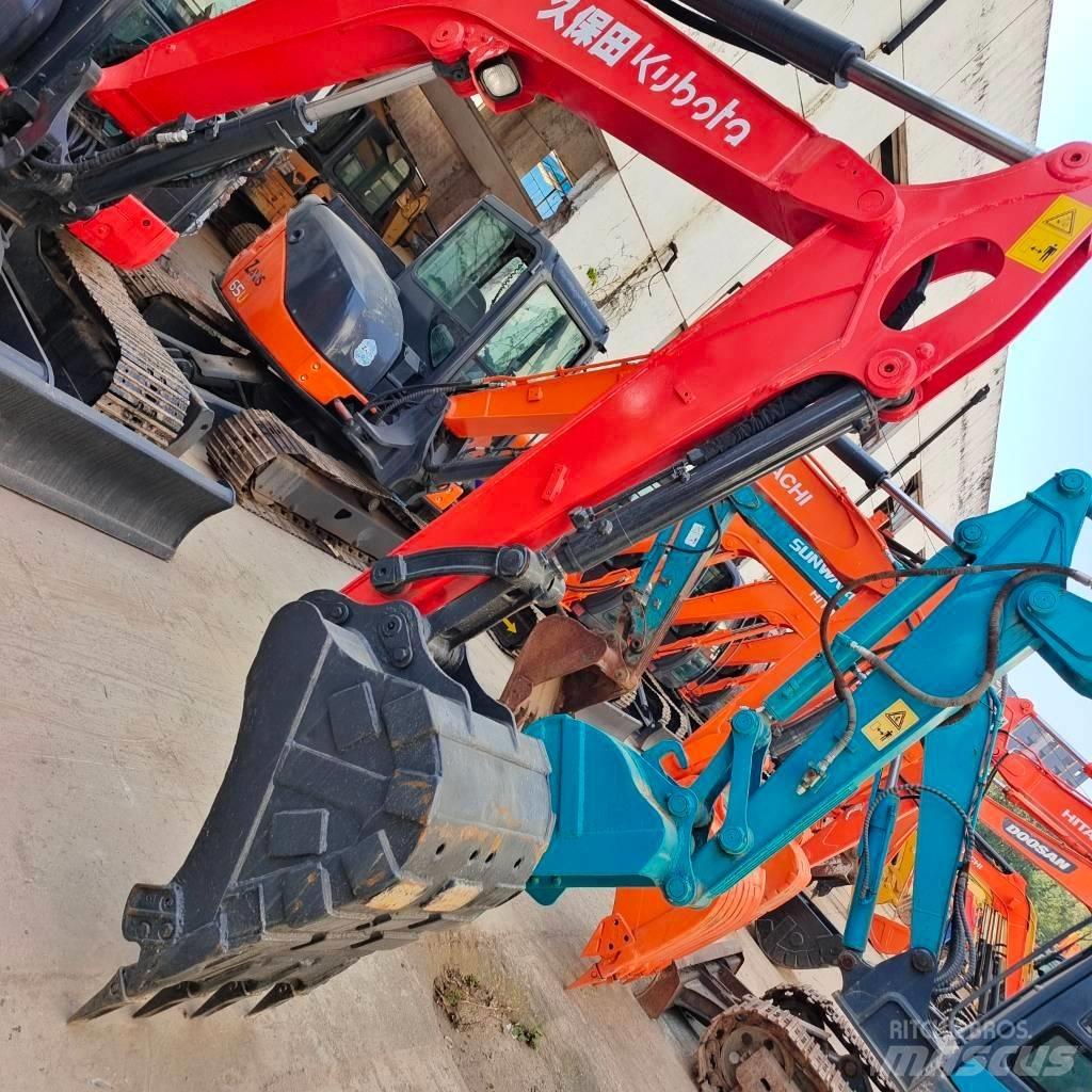 Kubota KX 163 小型挖土機/掘鑿機<7t(小型挖掘機)