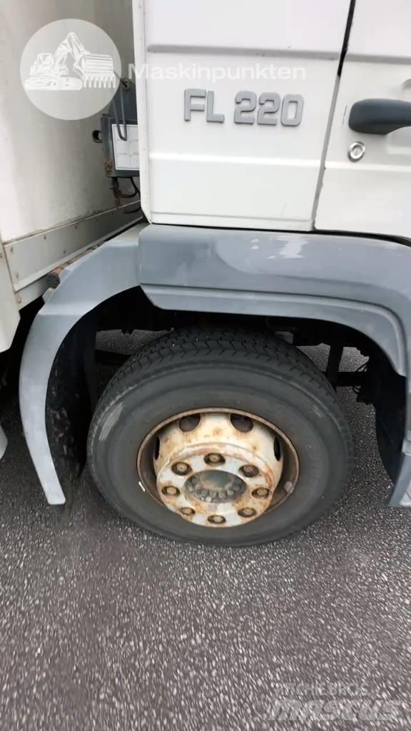 Volvo FL 612 貨箱式卡車