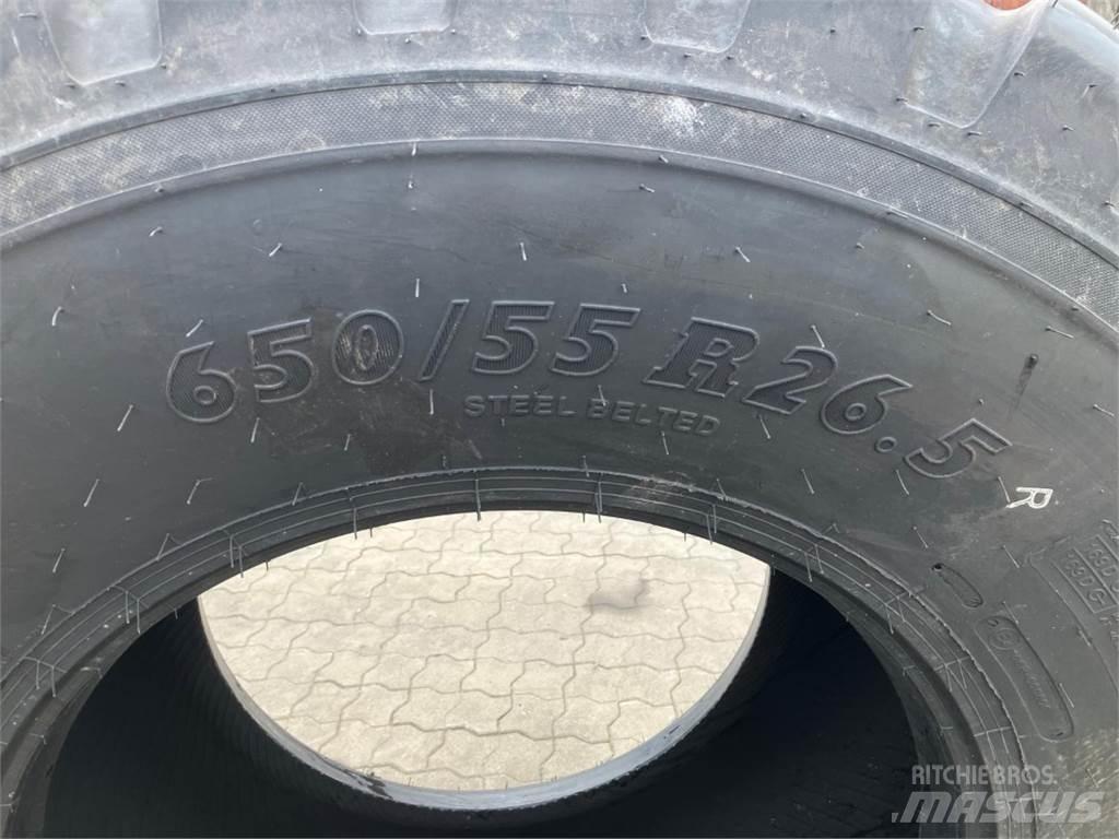 BKT 650/55R26,5 輪胎、車輪和輪圈