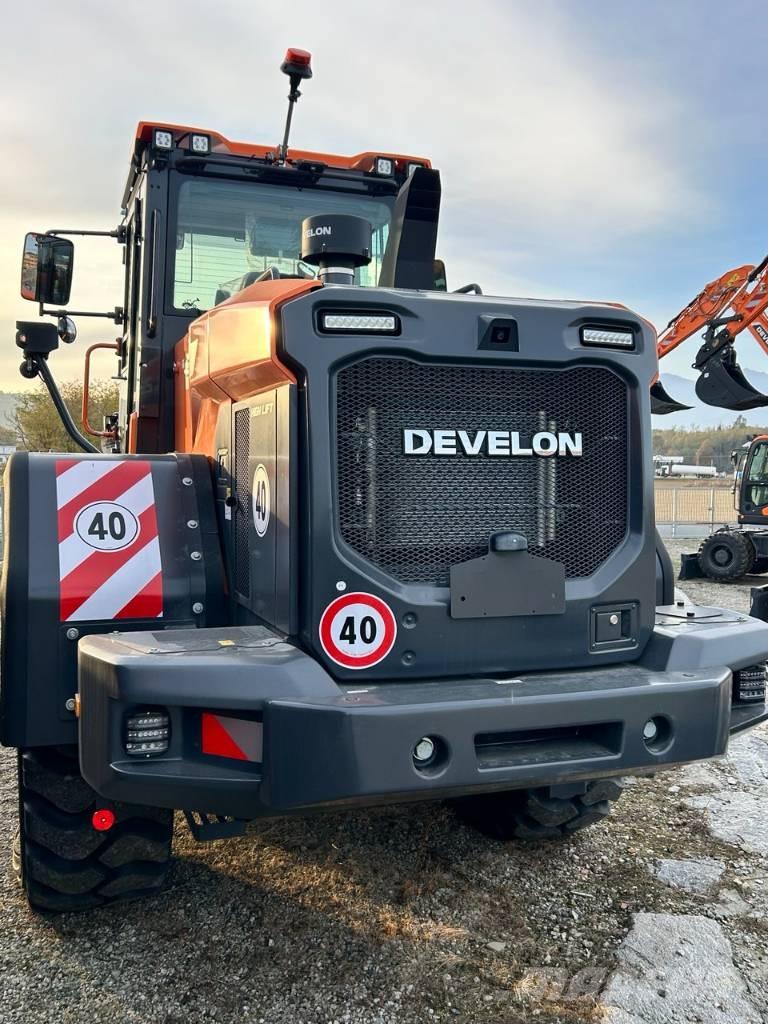 Develon DL 250-7 輪胎式裝載機