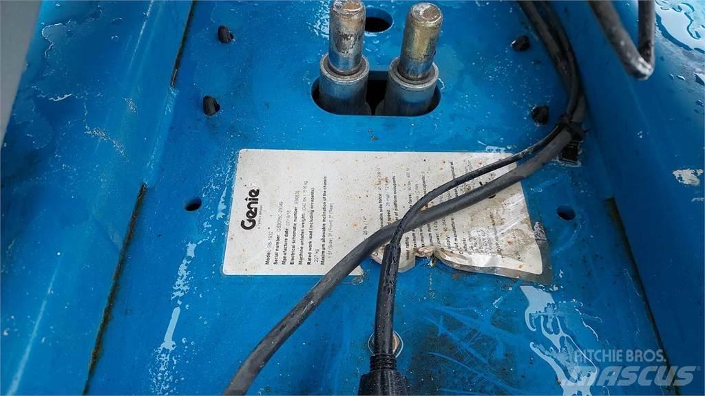 Genie GS1932 剪式升降機